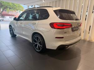BMW X5 M50d - Image 7