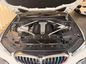 BMW X5 M50d - Image 8