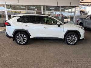 Toyota RAV4 2.0 VX - Image 3