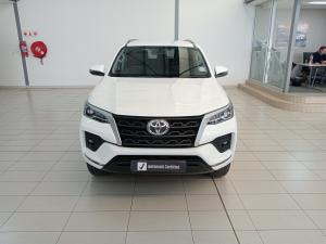Toyota Fortuner 2.4GD-6 auto - Image 4