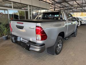 Toyota Hilux 2.8GD-6 Xtra cab Raider auto - Image 2