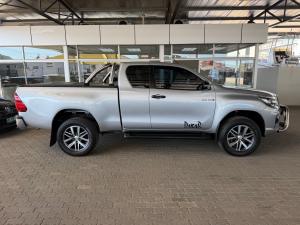 Toyota Hilux 2.8GD-6 Xtra cab Raider auto - Image 3