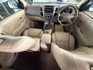 Toyota Fortuner 3.0D-4D 4x4 - Image 6