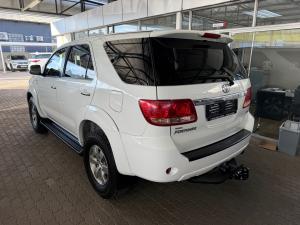 Toyota Fortuner 3.0D-4D 4x4 - Image 19