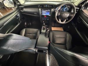 Toyota Fortuner 2.4GD-6 auto - Image 6