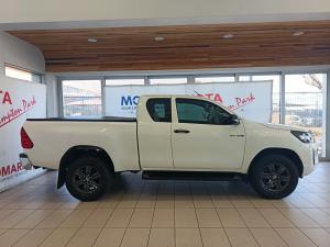 Toyota Hilux 2.4GD-6 Xtra cab Raider auto - Image 3