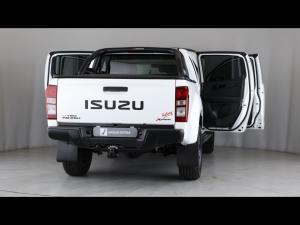 Isuzu KB 250D-Teq double cab X-Rider - Image 24