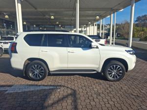 Toyota Land Cruiser Prado 2.8GD VX-L - Image 3