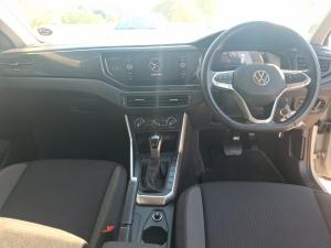 Volkswagen Polo hatch 1.0TSI Life auto - Image 6
