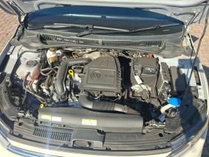 Volkswagen Polo hatch 1.0TSI Life auto - Image 23