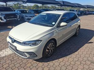 Volkswagen Polo hatch 1.0TSI Life auto - Image 25