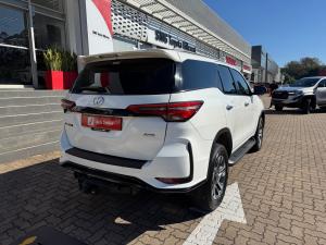 Toyota Fortuner 2.4GD-6 4x4 - Image 2
