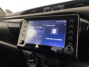 Toyota Hilux 2.4 GD-6 RB Raider automaticE/CAB - Image 11