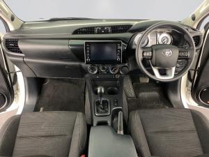 Toyota Hilux 2.4 GD-6 RB Raider automaticE/CAB - Image 9