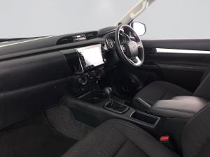 Toyota Hilux 2.4 GD-6 RB Raider automaticE/CAB - Image 9