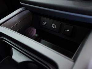 Land Rover Defender 110 D240 X-Dynamic SE - Image 24