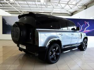 Land Rover Defender 110 D240 X-Dynamic SE - Image 31