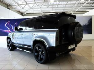 Land Rover Defender 110 D240 X-Dynamic SE - Image 32