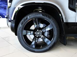 Land Rover Defender 110 D240 X-Dynamic SE - Image 33