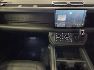 Land Rover Defender 110 D350 X-Dynamic HSE - Image 9
