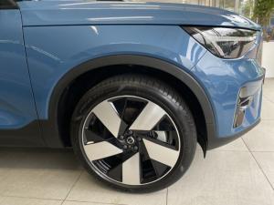 Volvo XC40 Recharge Single Motor Plus - Image 7