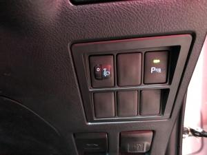 Toyota Hilux 2.4GD-6 double cab 4x4 Raider manual - Image 13