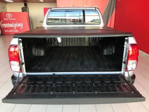 Toyota Hilux 2.4GD-6 double cab 4x4 Raider manual - Image 18