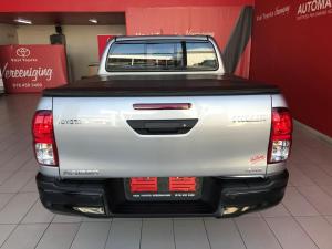 Toyota Hilux 2.4GD-6 double cab 4x4 Raider manual - Image 5