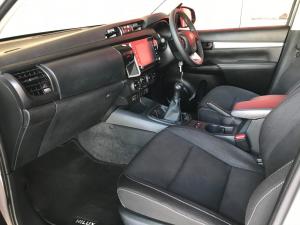 Toyota Hilux 2.4GD-6 double cab 4x4 Raider manual - Image 9