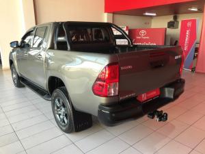 Toyota Hilux 2.4GD-6 double cab Raider manual - Image 5