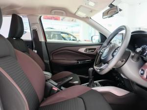 Toyota Starlet Cross 1.5 XR manual - Image 10