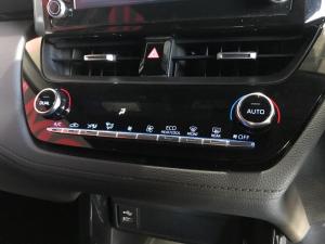 Toyota Corolla Cross 1.8 GR-Sport - Image 13