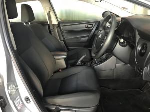Toyota Corolla Quest 1.8 Plus manual - Image 10