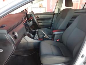 Toyota Corolla Quest 1.8 Plus manual - Image 9