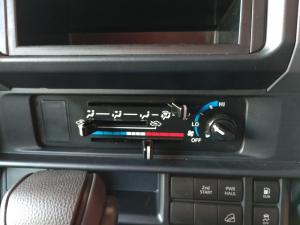 Toyota Land Cruiser 79 2.8GD-6 single cab auto - Image 14