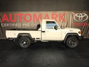 Toyota Land Cruiser 79 2.8GD-6 single cab auto - Image 3