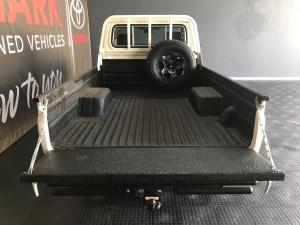 Toyota Land Cruiser 79 2.8GD-6 single cab auto - Image 6