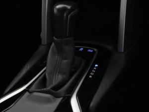 Toyota Corolla 1.8 Hybrid XS - Image 15