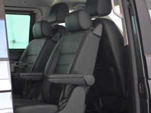 Volkswagen Caravelle 2.0BiTDI Highline 4Motion - Image 18