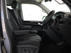 Volkswagen Caravelle 2.0BiTDI Highline 4Motion - Image 25