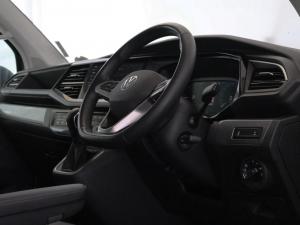 Volkswagen Caravelle 2.0BiTDI Highline 4Motion - Image 26