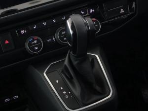 Volkswagen Caravelle 2.0BiTDI Highline 4Motion - Image 28