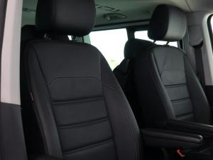 Volkswagen Caravelle 2.0BiTDI Highline 4Motion - Image 29