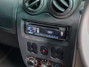 Nissan NP200 1.6i safety pack (aircon) - Image 18