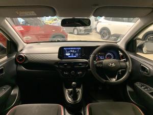 Hyundai Grand i10 1.0 Premium hatch - Image 16