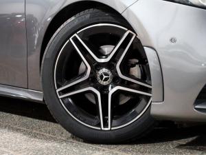Mercedes-Benz A-Class A200 hatch Progressive - Image 18