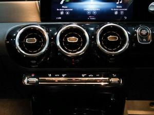 Mercedes-Benz A-Class A200 hatch Progressive - Image 28