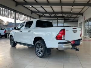 Toyota Hilux 2.4GD-6 double cab 4x4 Raider manual - Image 24