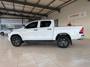 Toyota Hilux 2.4GD-6 double cab 4x4 Raider manual - Image 25