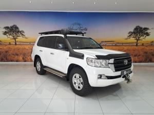 Toyota Land Cruiser 200 4.5D-4D V8 GX-R - Image 1